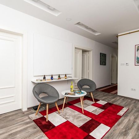 Modern Apartment In The Heart Of The City Center! Sarajevo Luaran gambar